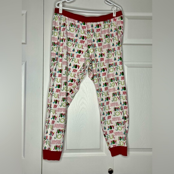 Women’s Wondershop Joyful Print Pajama Set in Red, White and green.  Size 2X - Picture 5 of 8